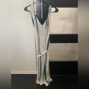CUPSHE swimsuit cover up